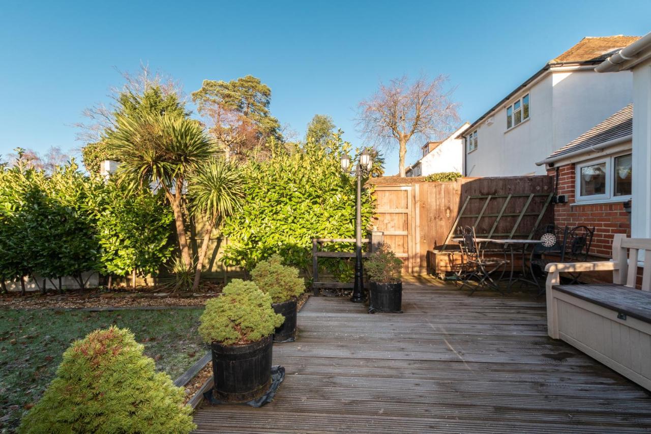 Cheerful 3-Bedroom Douglas House With Patio サウサンプトン エクステリア 写真